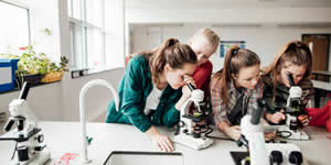 Estudiantes y egresados financiamos tú participación en escenarios de investigación formativa, inscríbete.