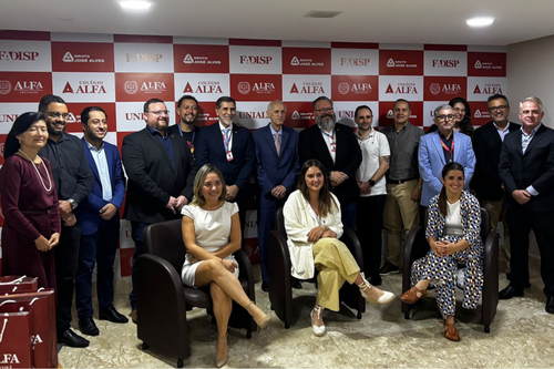 La UNAD participa como experta internacional en jornada académica en Brasil